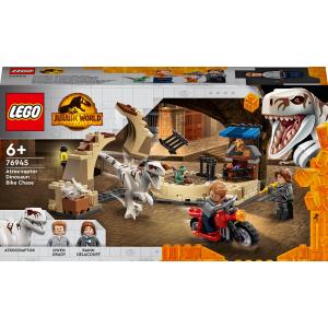 LEGO Jurassic World. Atrociraptor-pościg na motocyklu 76945